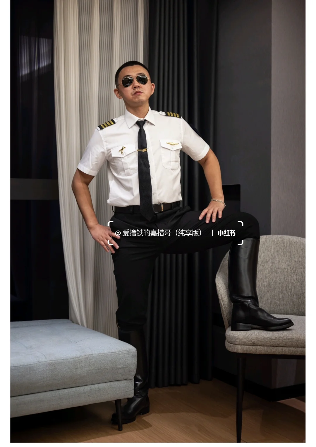 轻写真-制服与马靴
