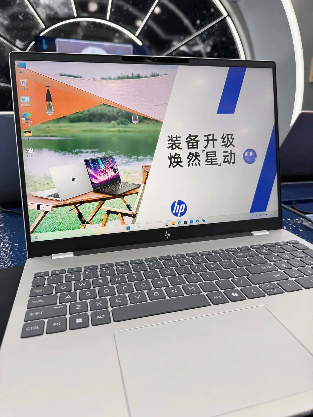 电脑壁纸如何设置以及壁纸变黑怎么办