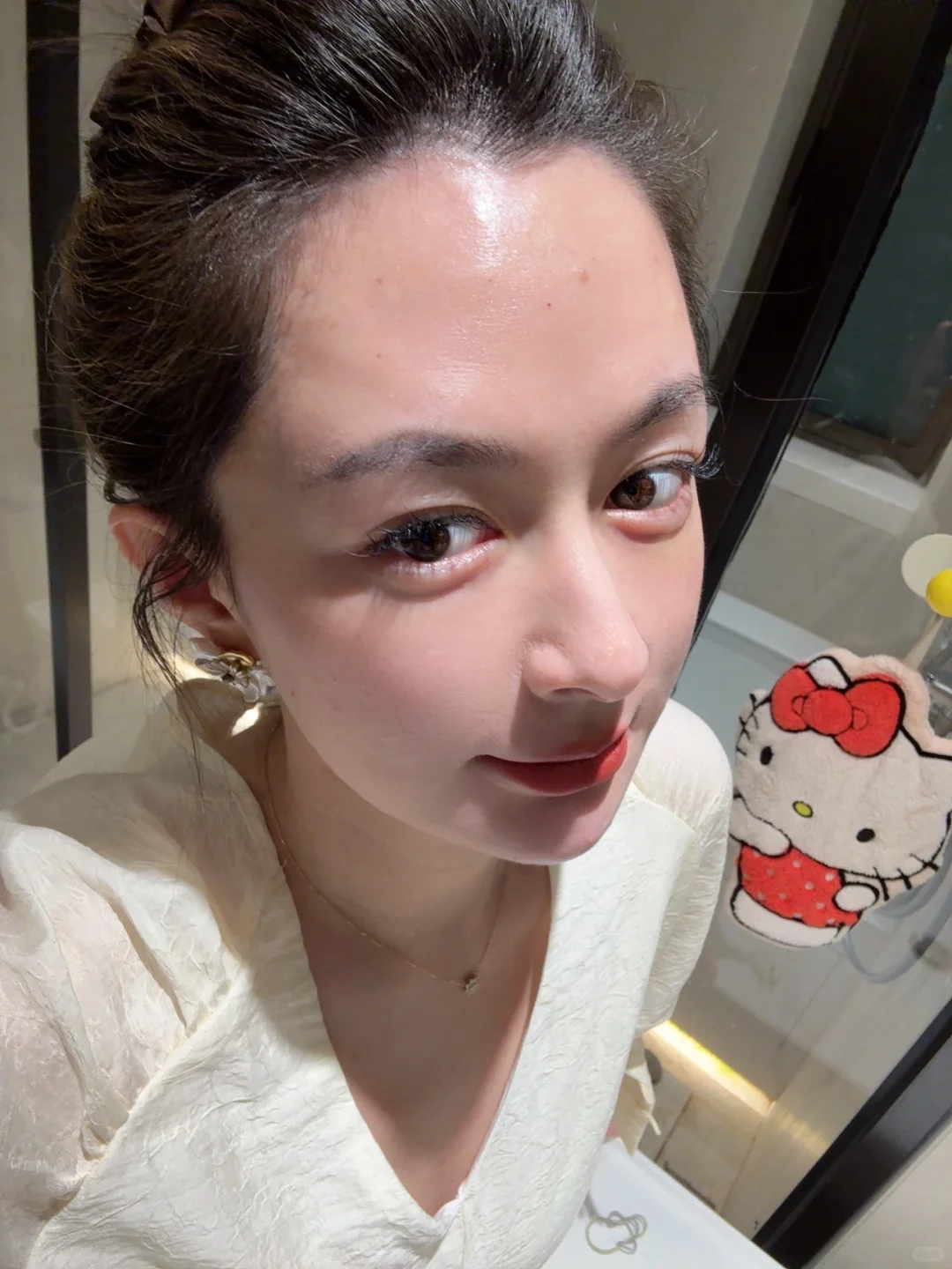 姐纯科技美女 但是还有个地方纯天然