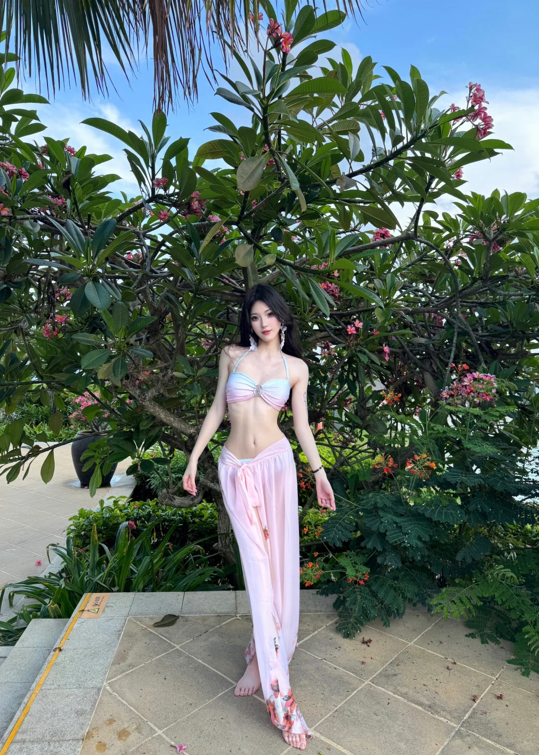 实现比基尼自由