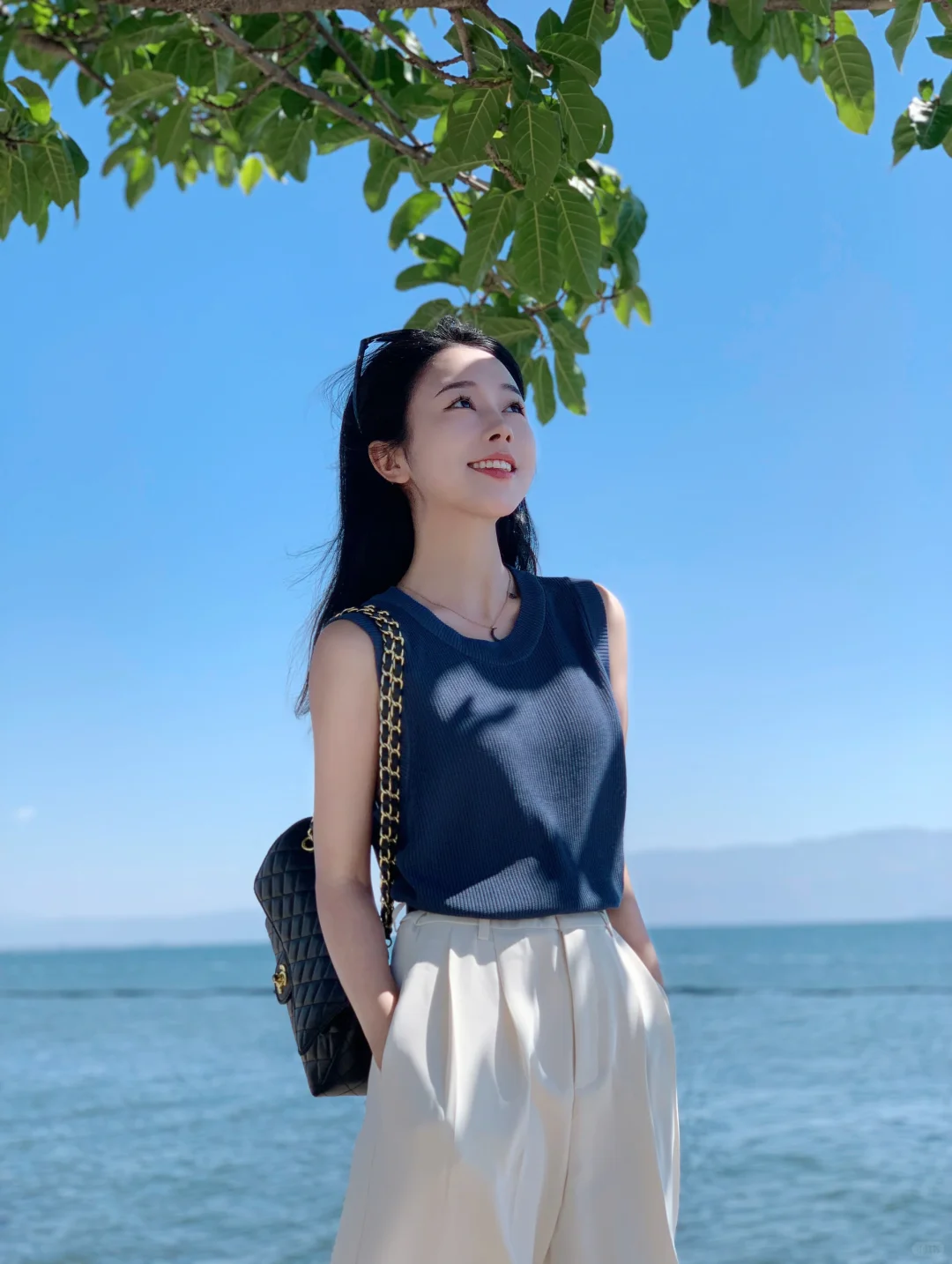 夏天还是最爱简约气质穿搭