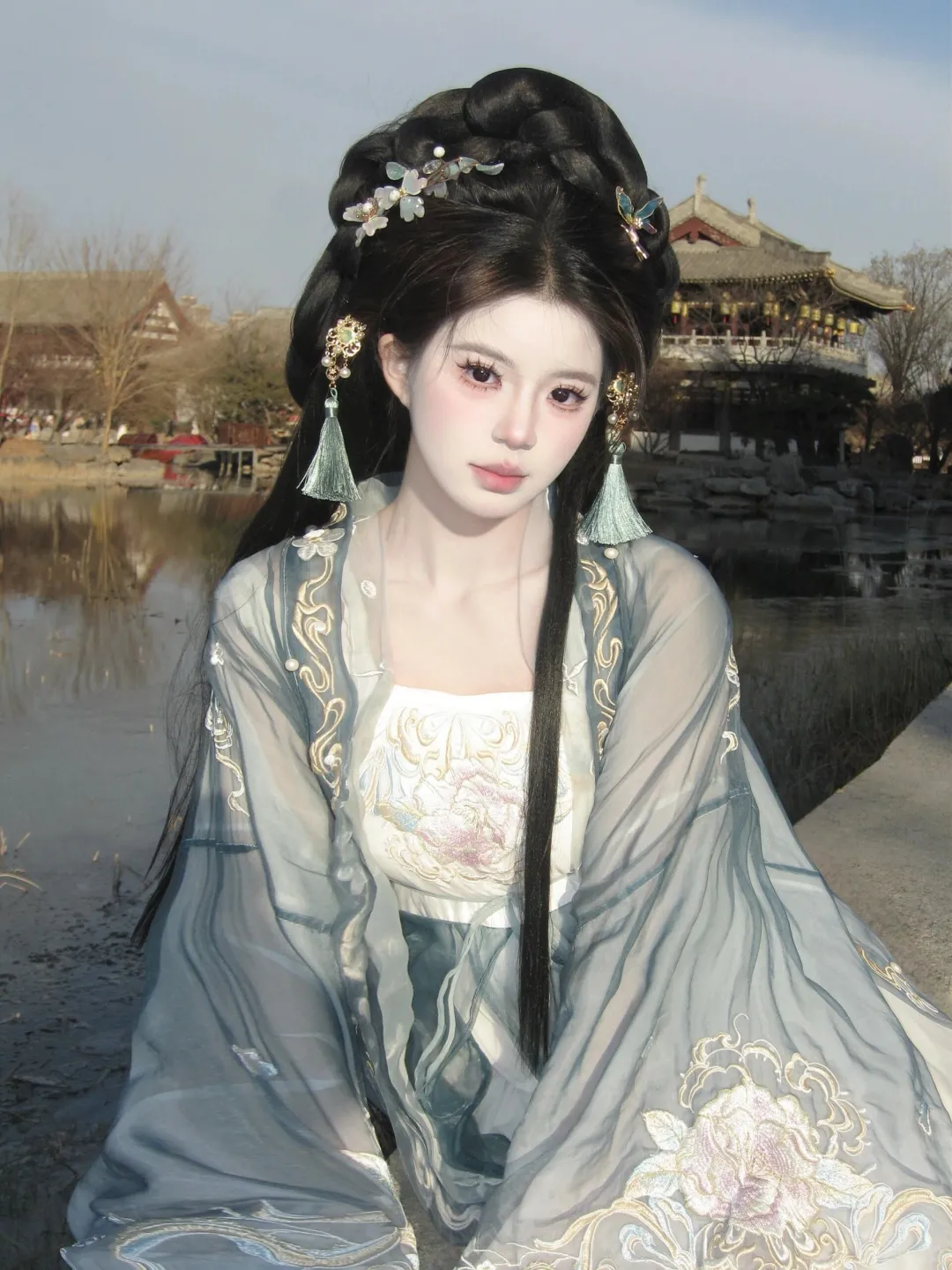 “清冷风百看不厌 独属于中国女人的气质感