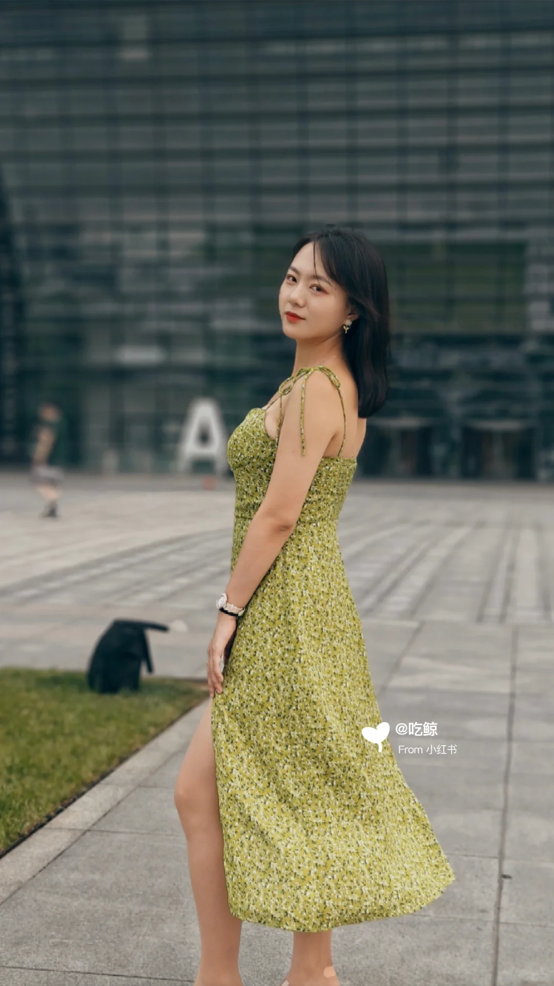 草地 肉丝和温柔姐姐