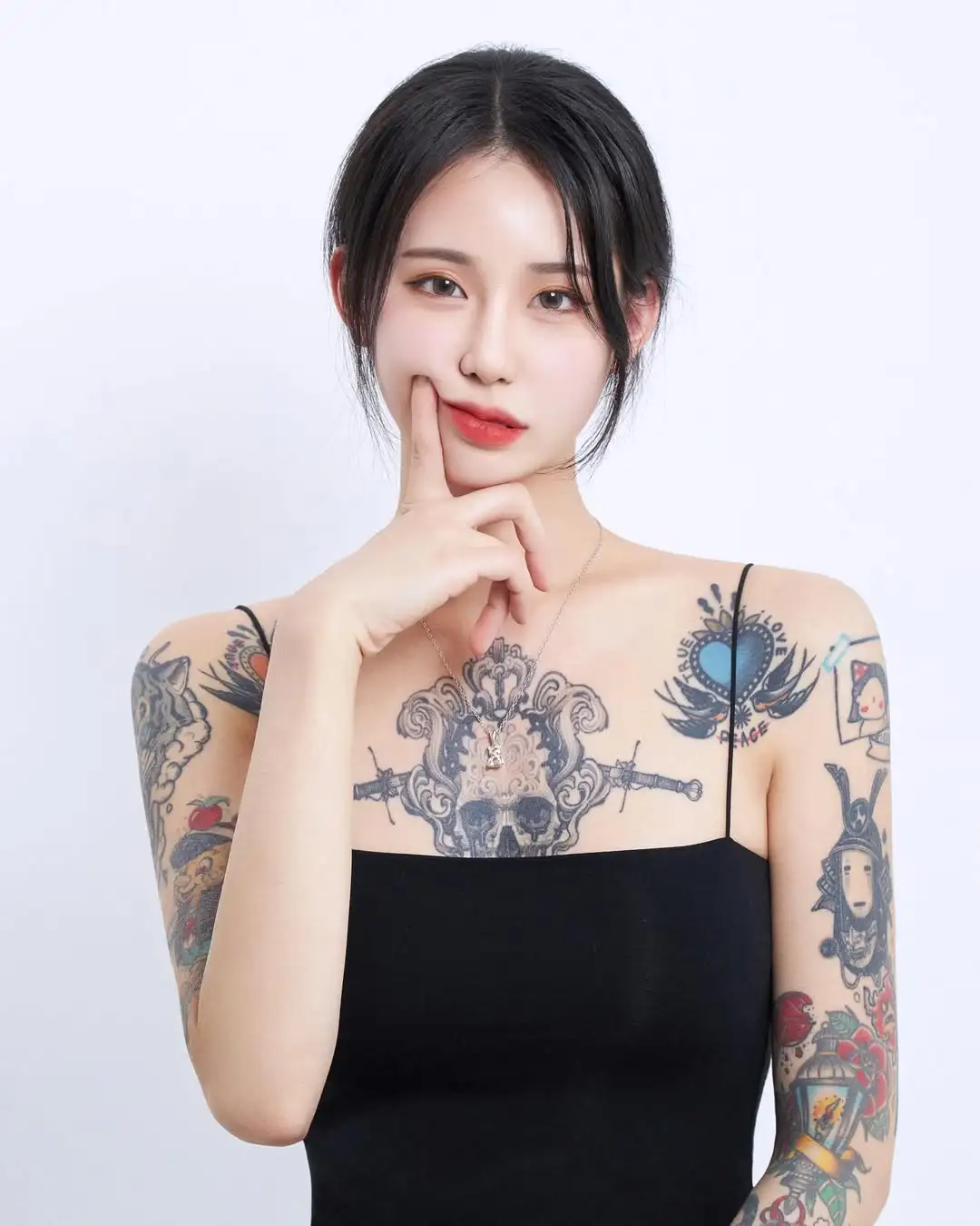 Tattooed Girl | 温柔软妹暗藏野性纹身😈