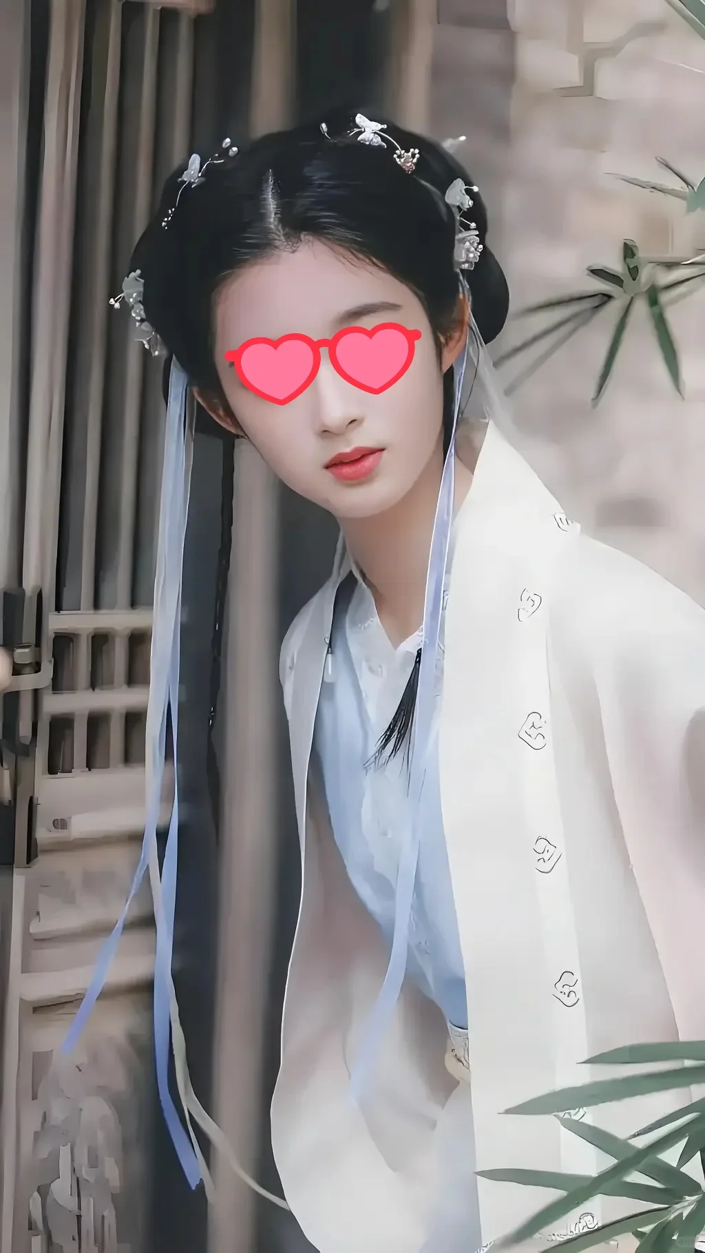 清新自然又有些俏皮可爱小女人范儿十足