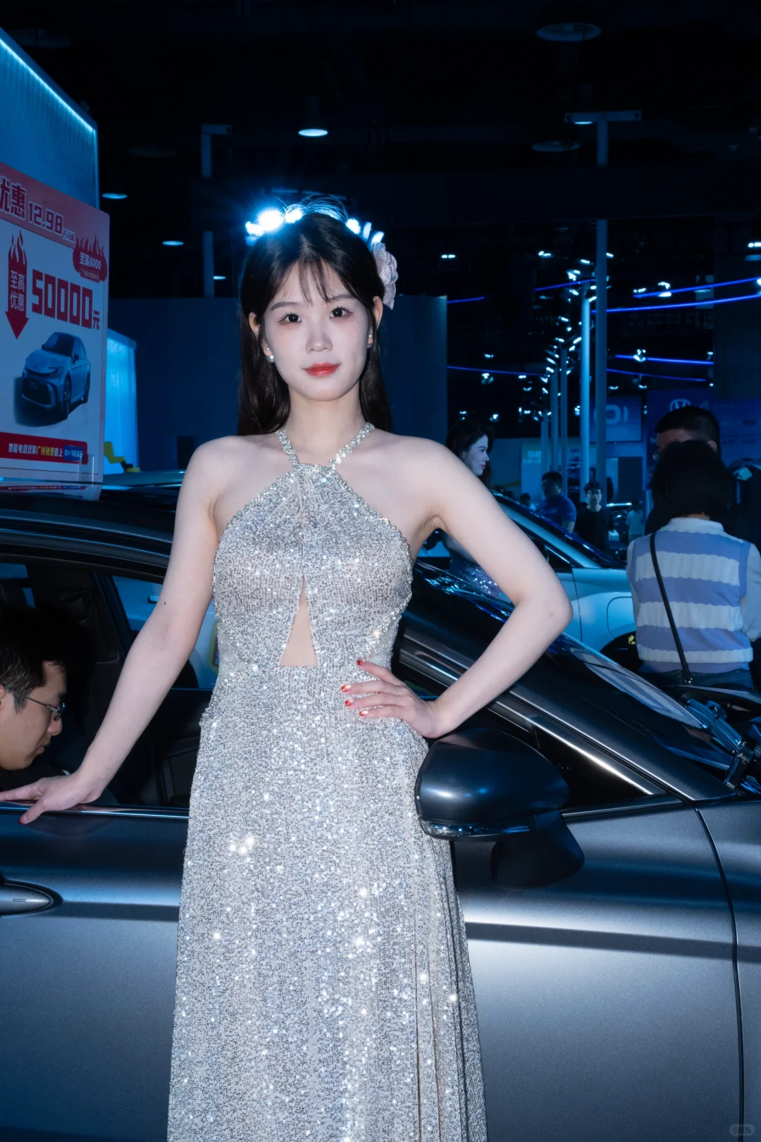 赶紧发完车模 我还有别的美女要发