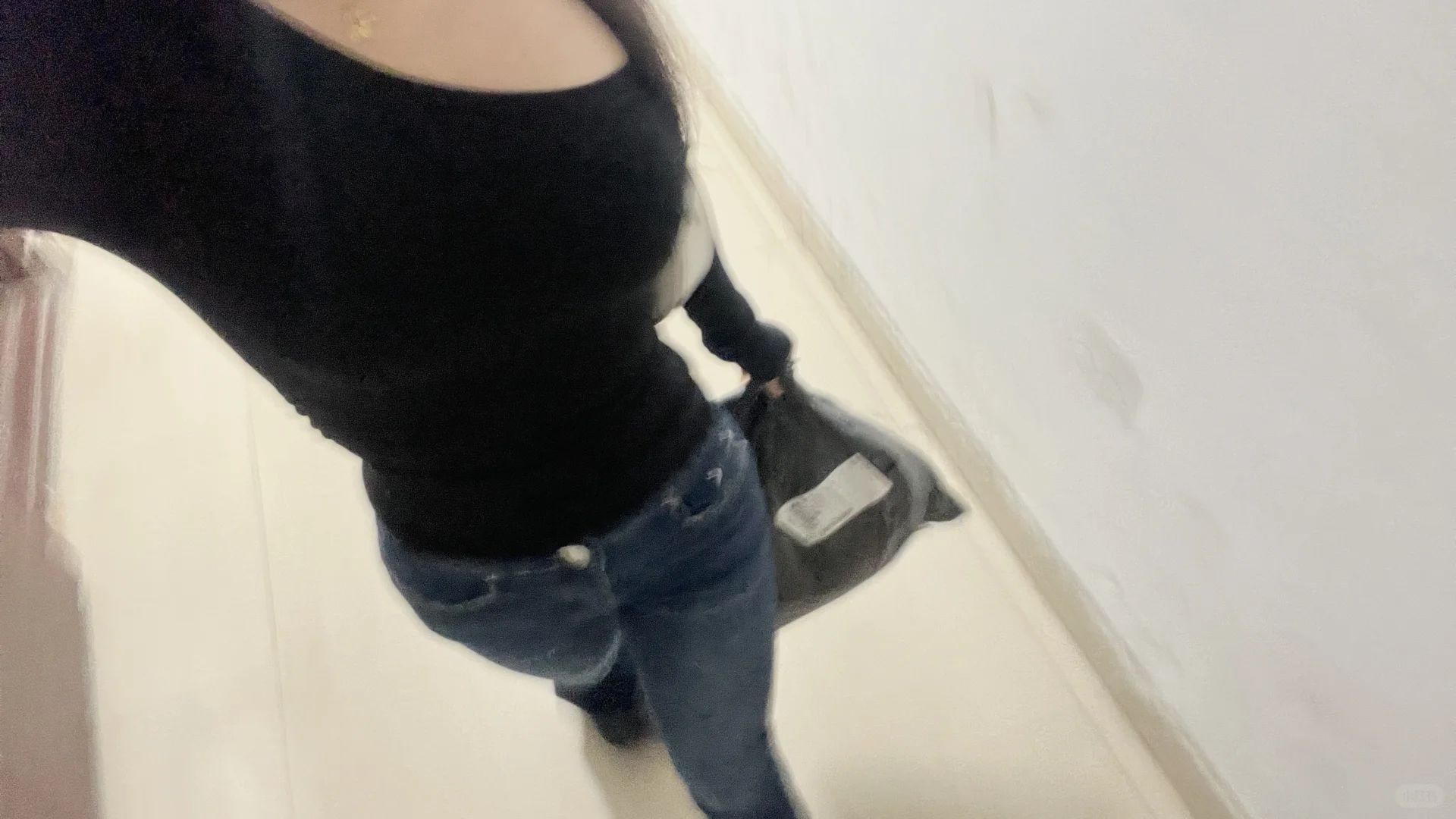 只爱穿显身材的衣服