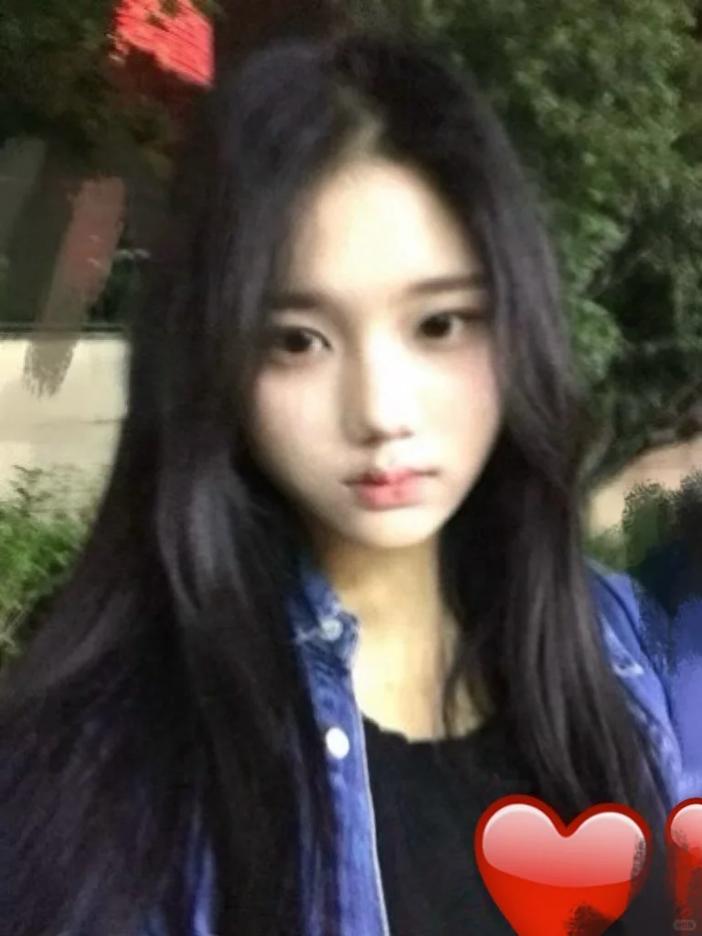 大家好我是三星集团的小女儿中韩混血金慧美