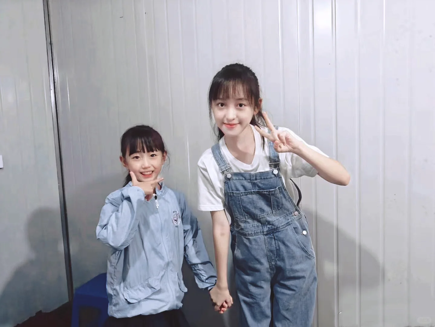 《好团圆》小向前和小向中