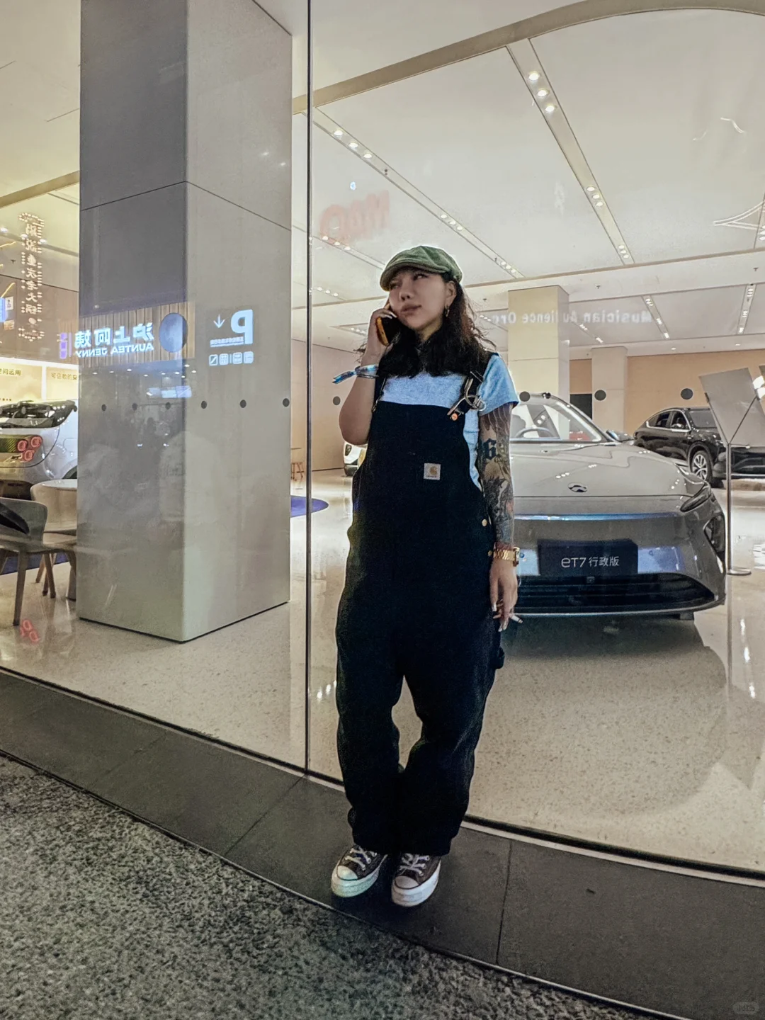 商务女
