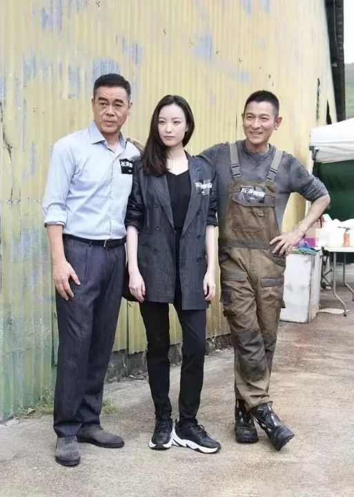 把这三位全认出来的算你赢。