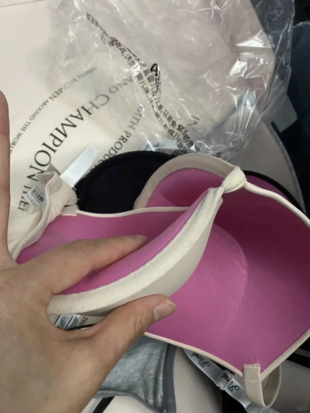 不是…维秘2805你这痕迹和厚度我请问呢？？