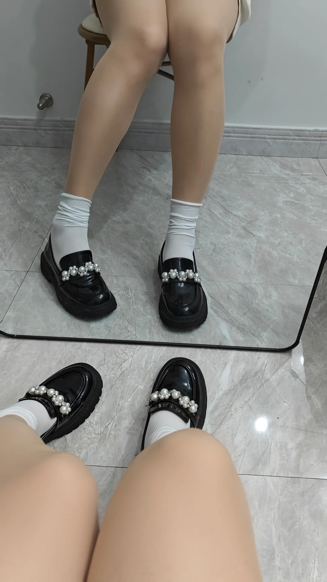 是不是完全看不出来穿了丝袜
