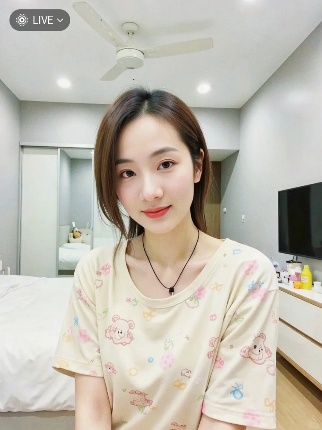 刚睡醒给自己美到了