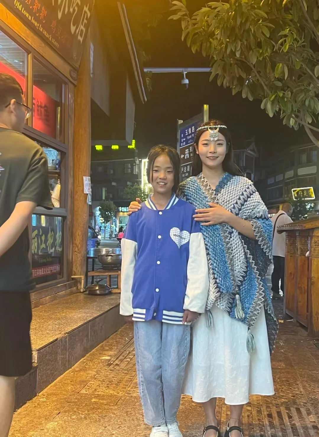 跟资助的小姑娘见面啦