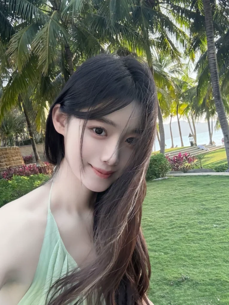 女大一枚， 小众模特。新人求📹大持