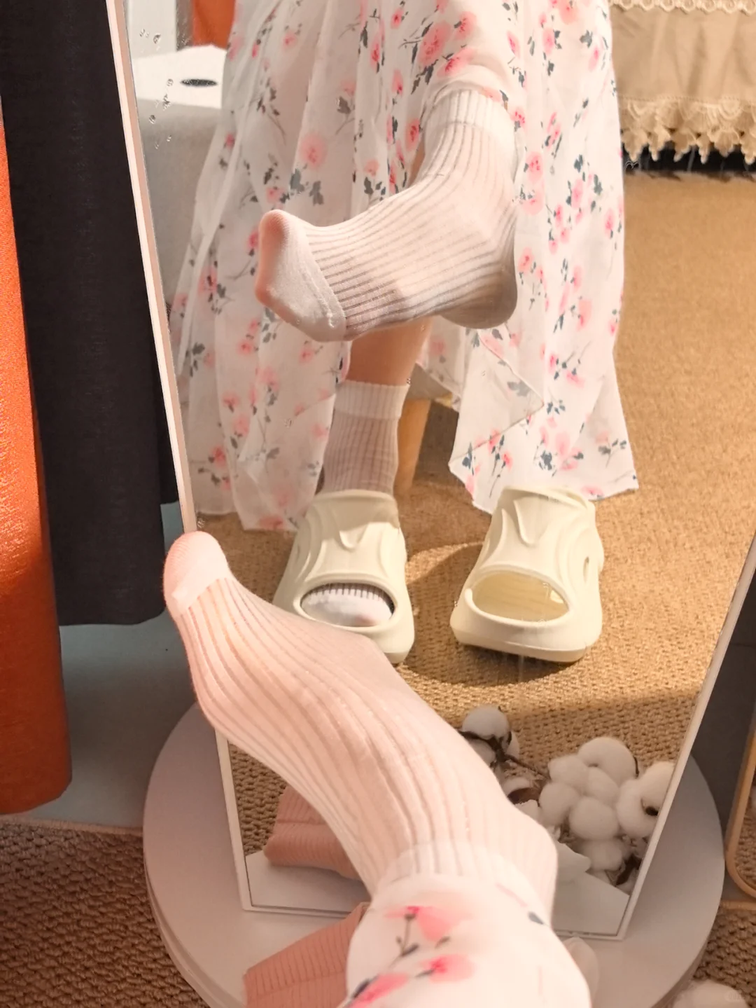 谁懂这一双无骨桑蚕丝袜子🧦美我一大跳