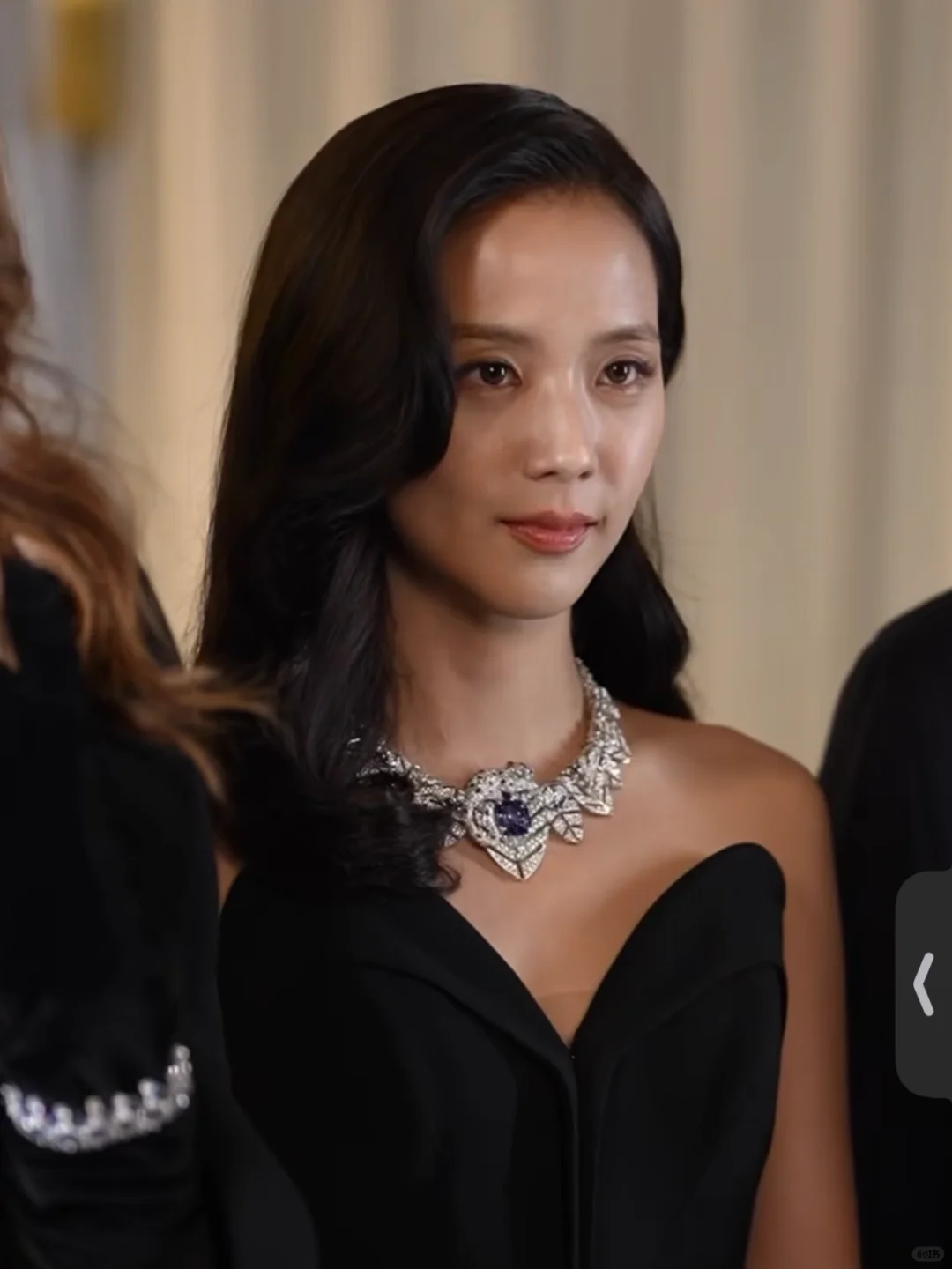 怎么jisoo突然成熟了这么多😳😳