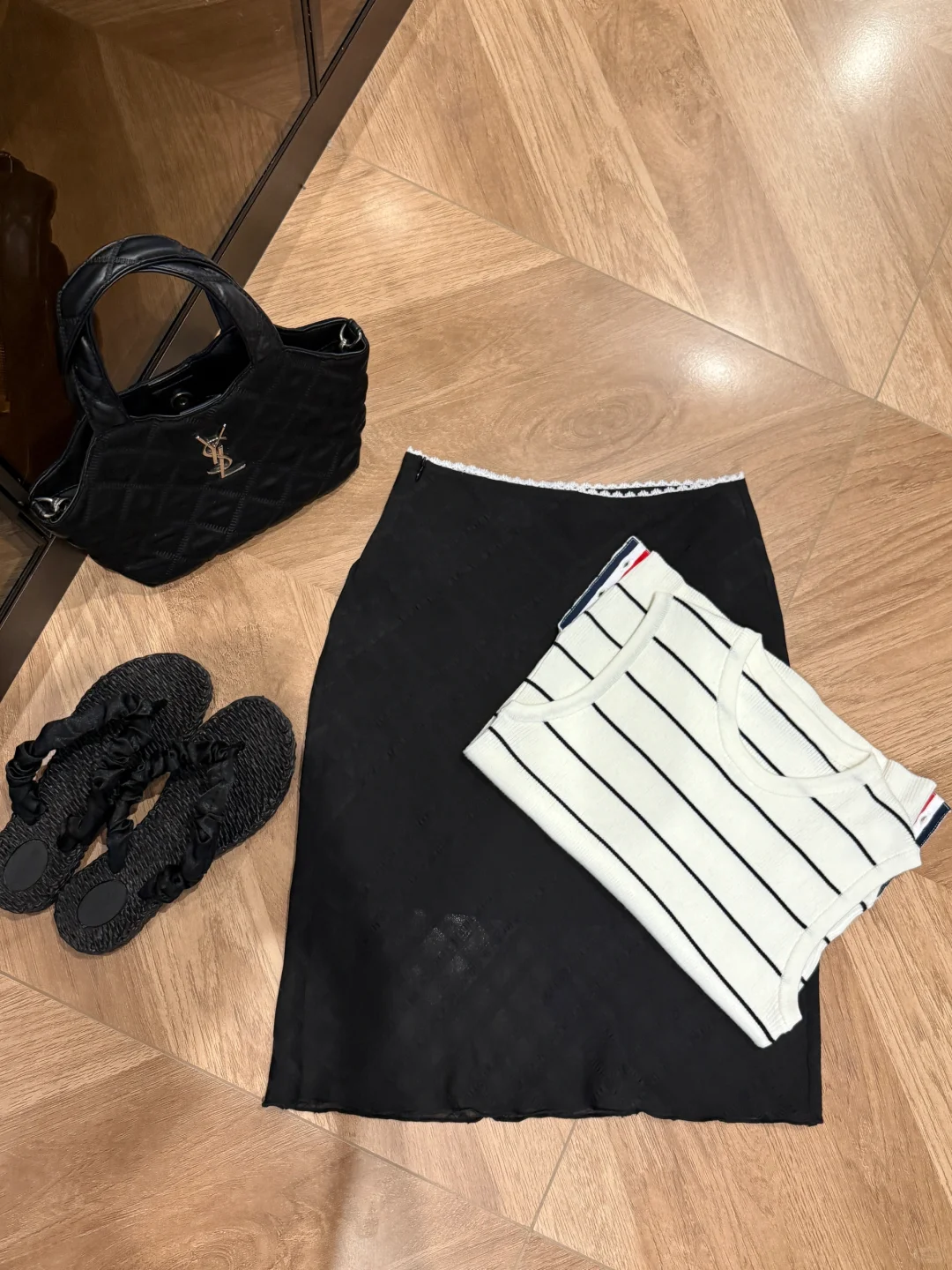 当妈后买衣服 要方便也要漂亮～