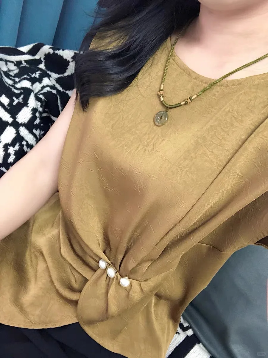 妈妈的气质不规则两件套～夏季穿出来的时尚