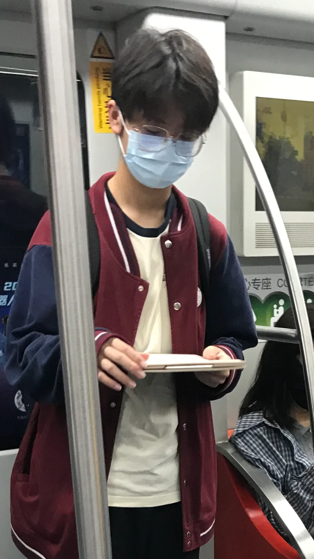 服了，上海的学生我是真想谈一个啊
