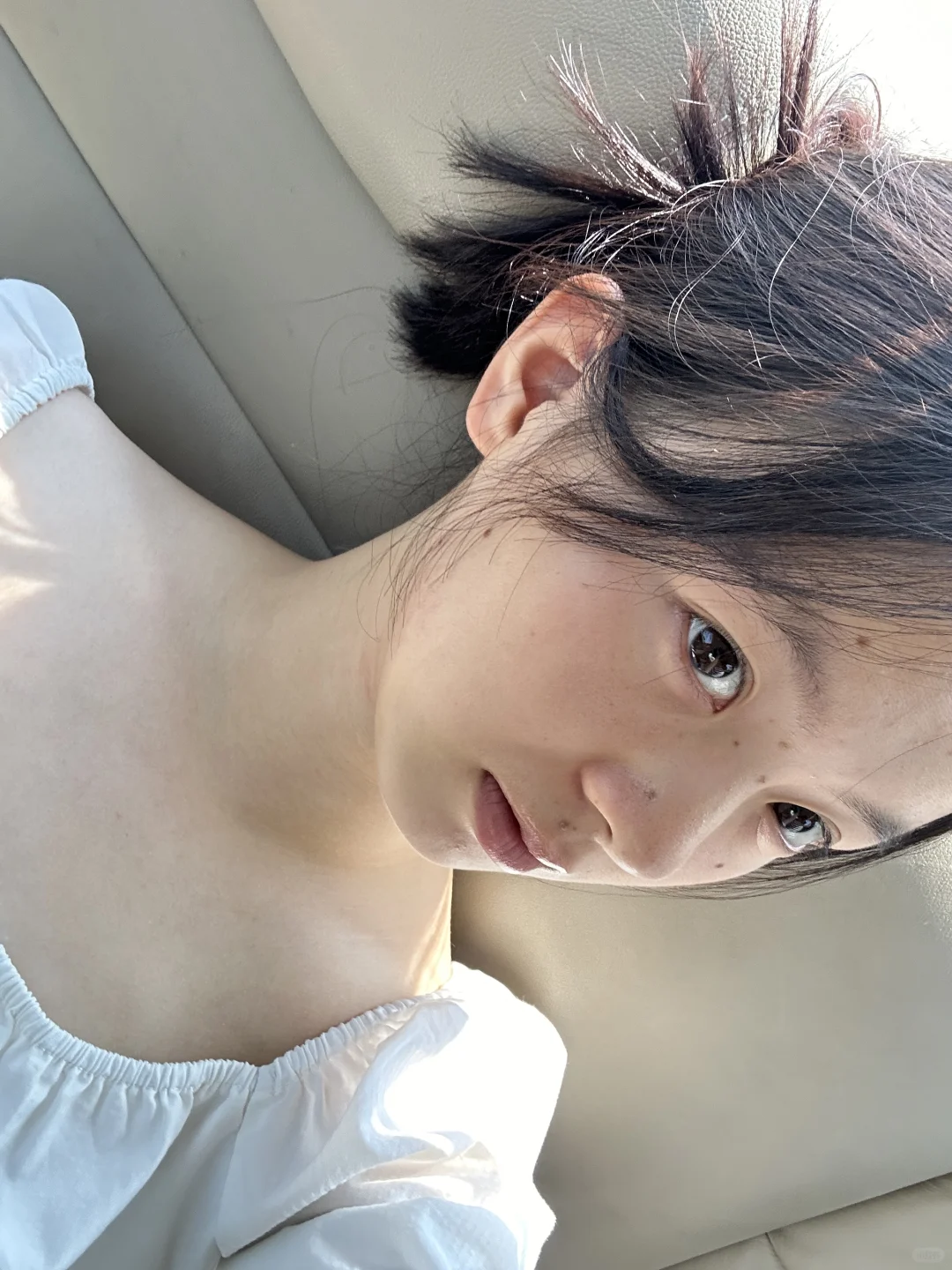痣是美貌的点缀。