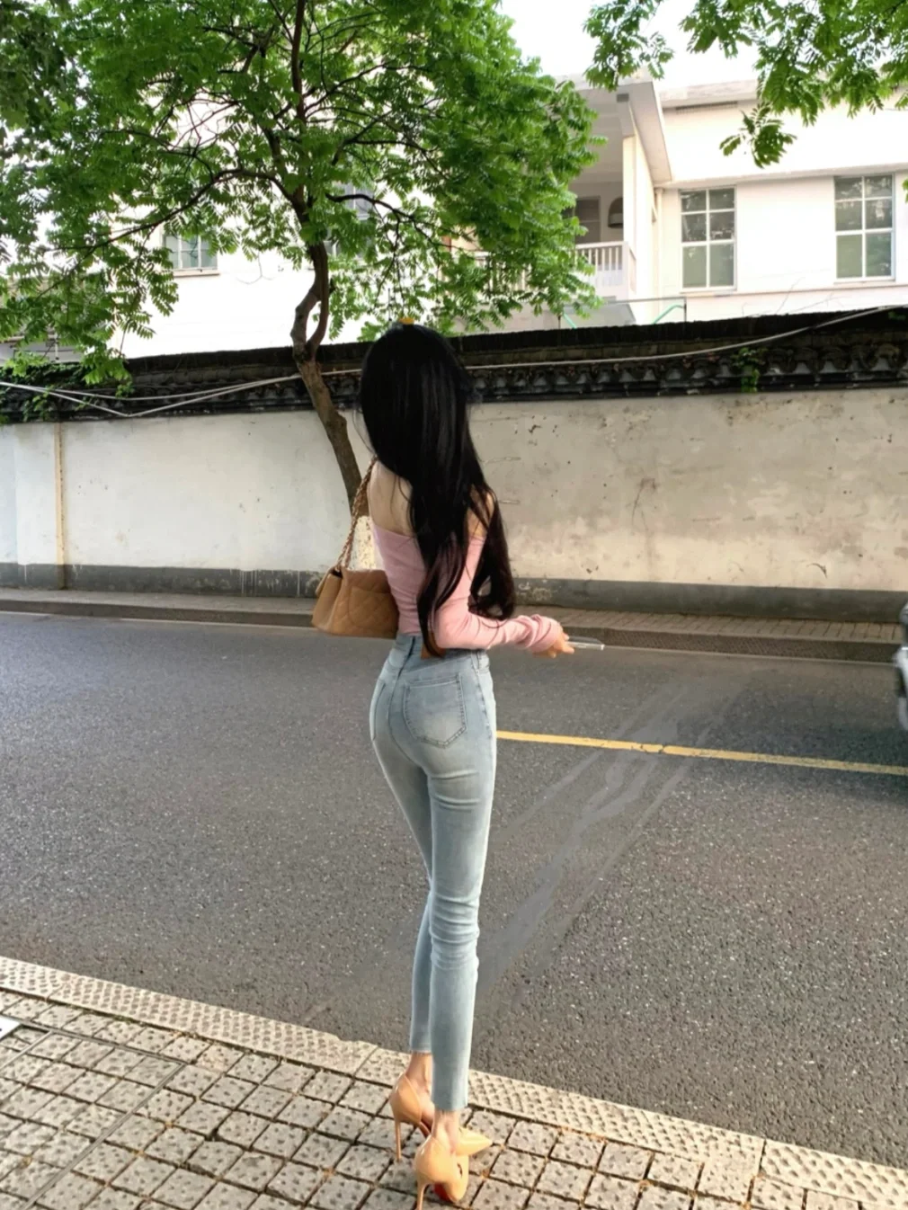 我坐在椅子上 看日出复活