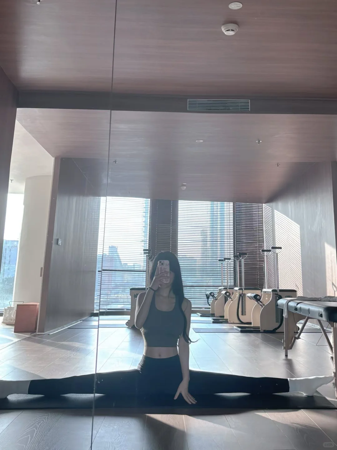 不懂瑜伽裤有多美有点难哦