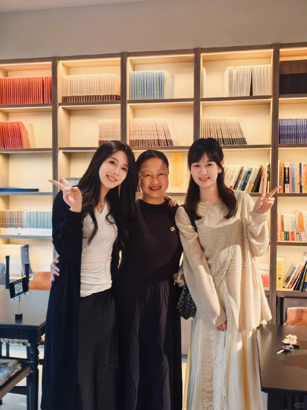 人妻感还不是轻轻松松？