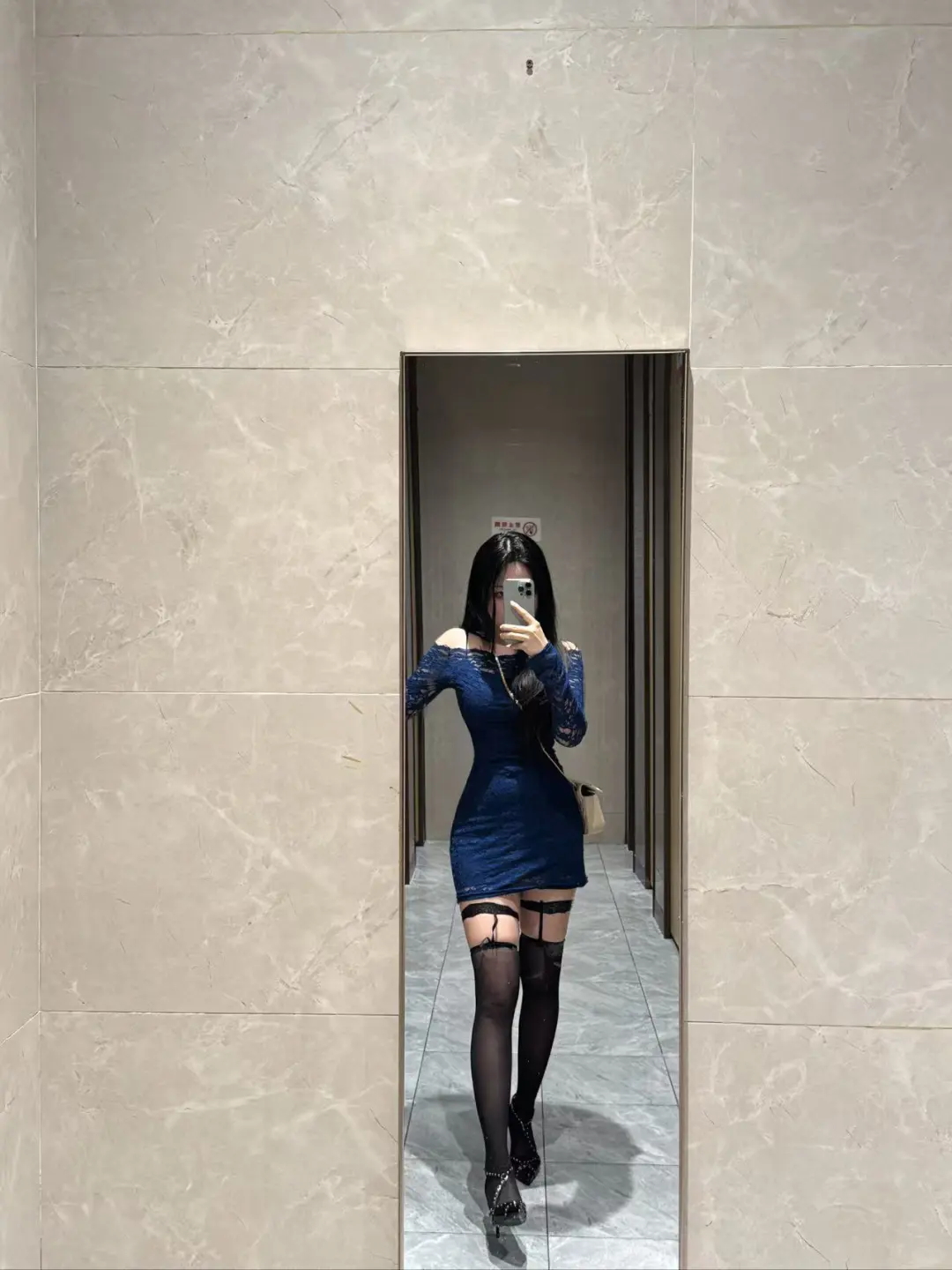 爱惨了这件小裙子~