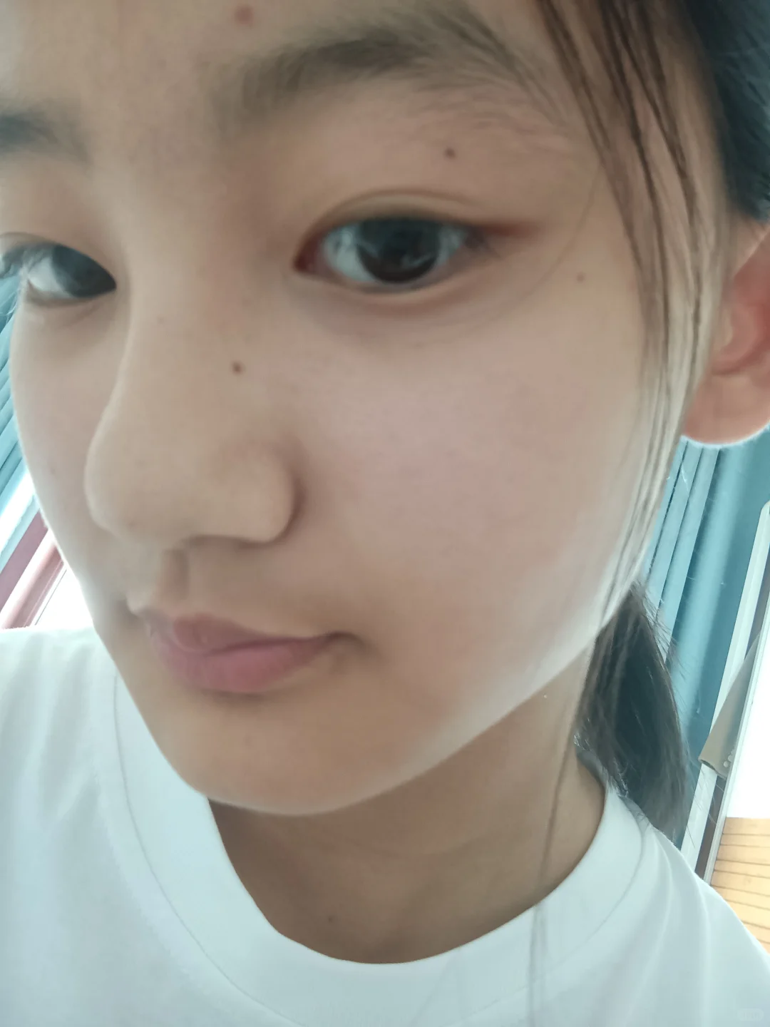 左右脸不同😂😂