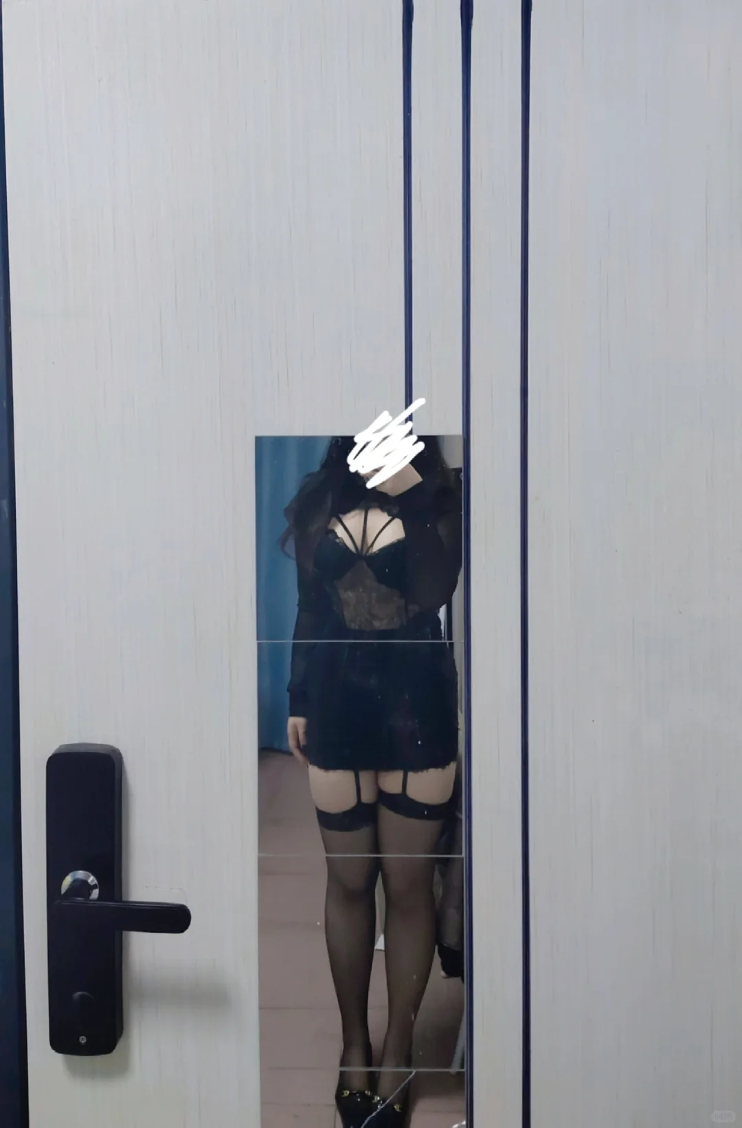 163 120梨形身材约会战袍
