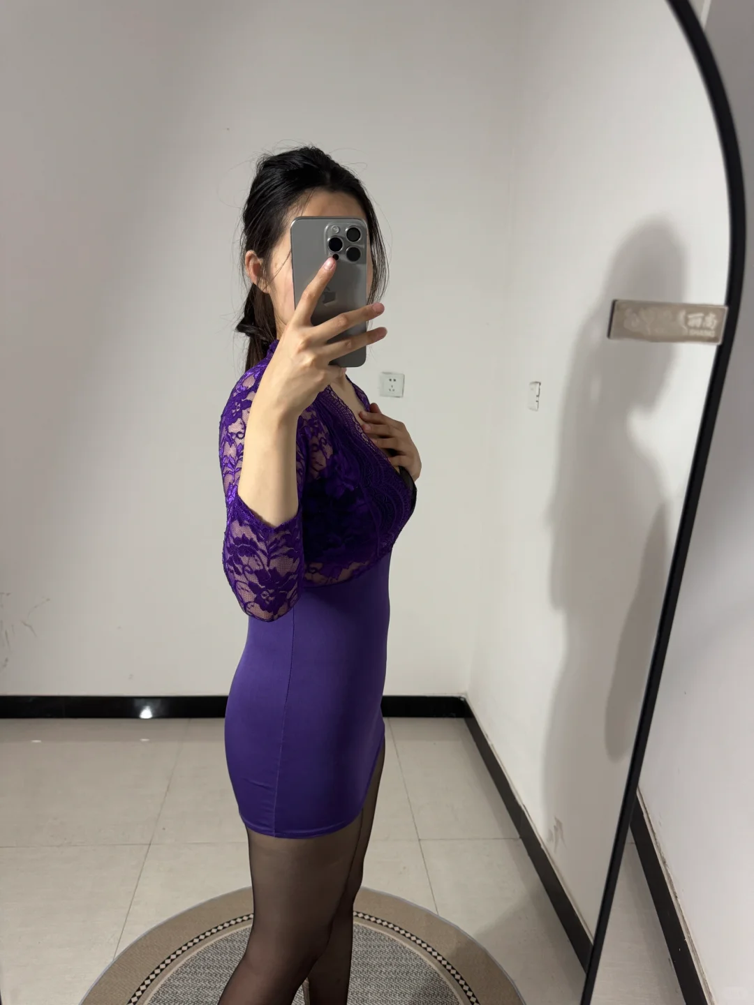 合格的少妇 三件套必备 缺一不…..
