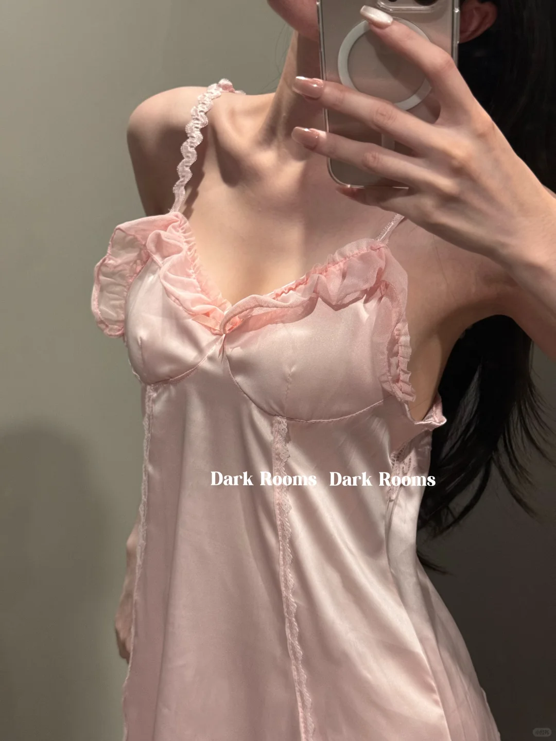 左滑 看我穿上粉色约会战袍
