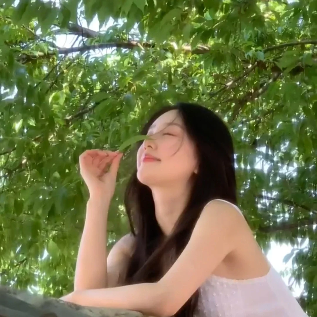 老绝了，美女感头像，
