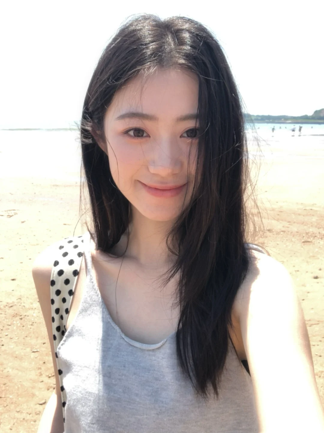 青岛海边拿捏松弛感拍照