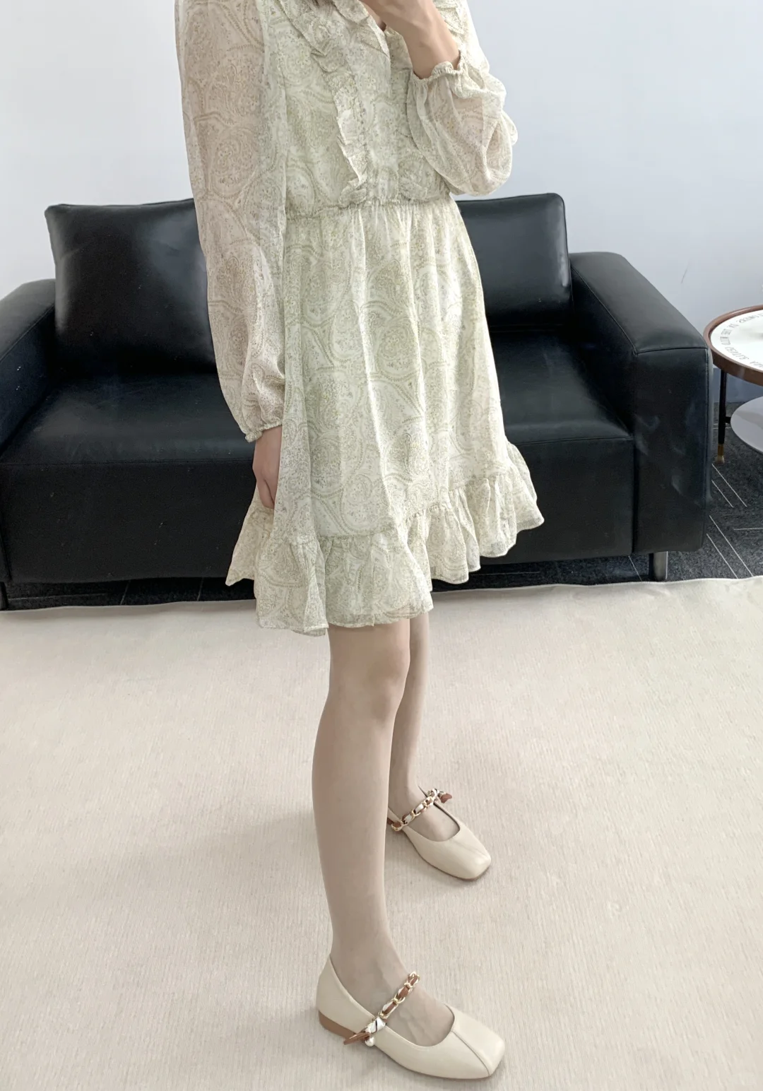 看的出来穿丝袜了吗？