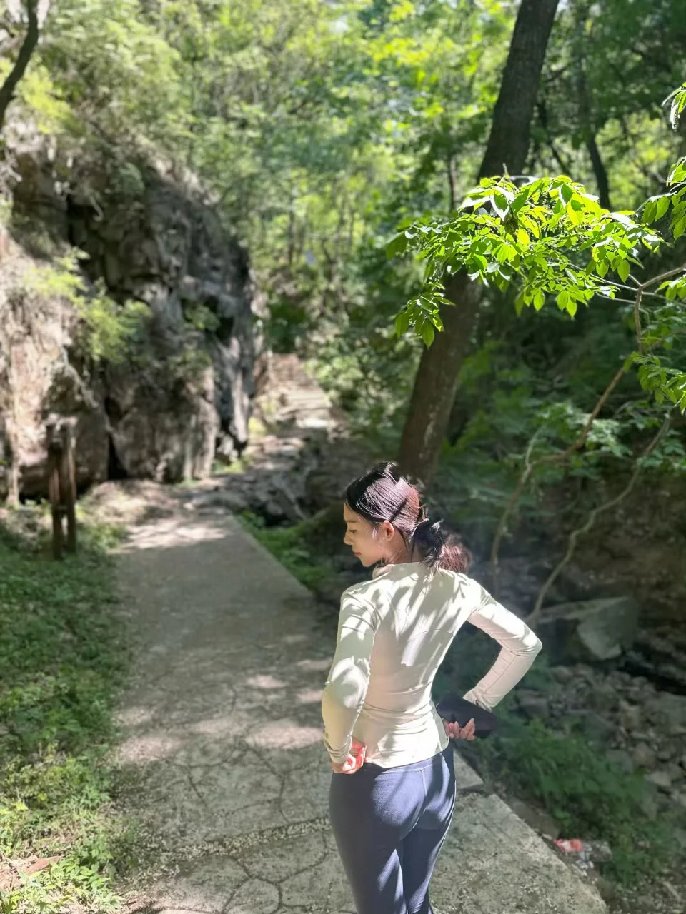 为什么有人觉得穿瑜伽服出门恶心…