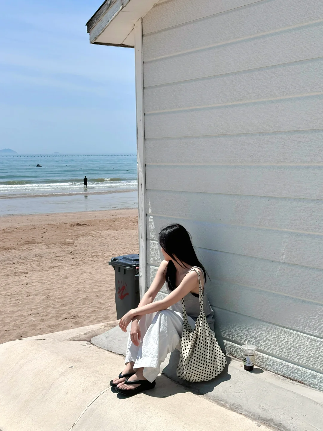 青岛海边拿捏松弛感拍照