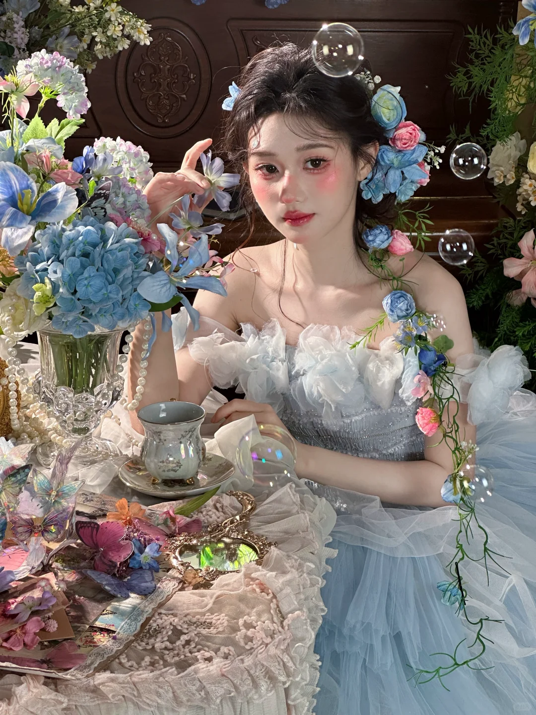 live🦋蓝色梦幻花海里的海盐公主🫧🐋