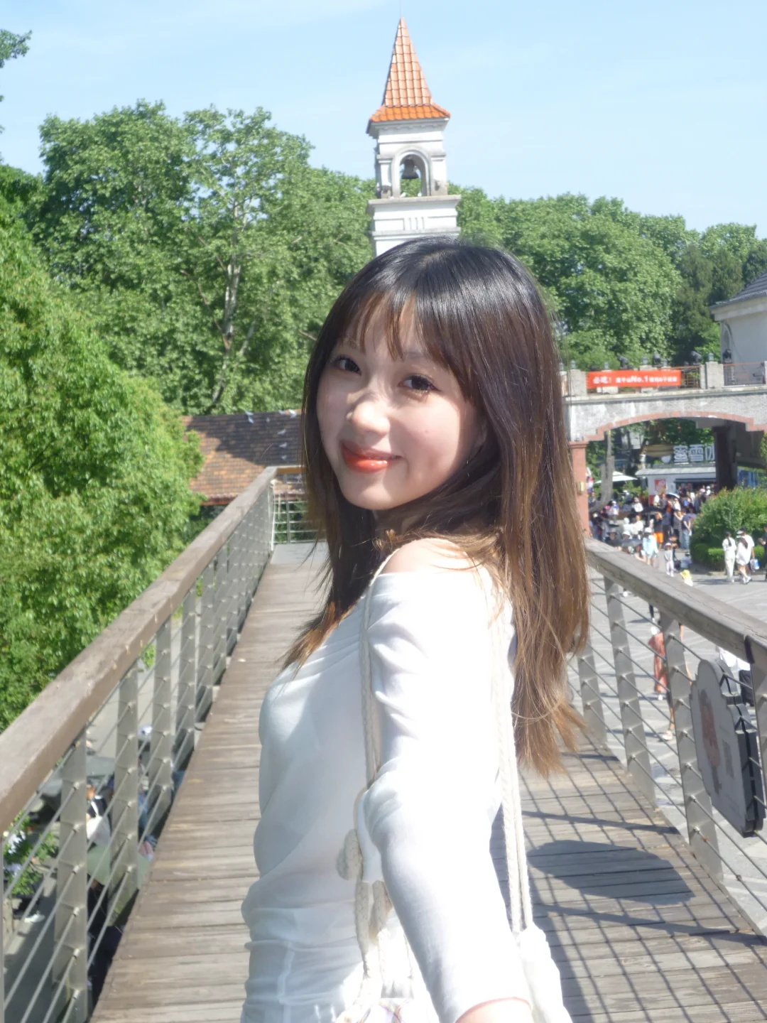 在朋友的镜头里当台剧甜妹