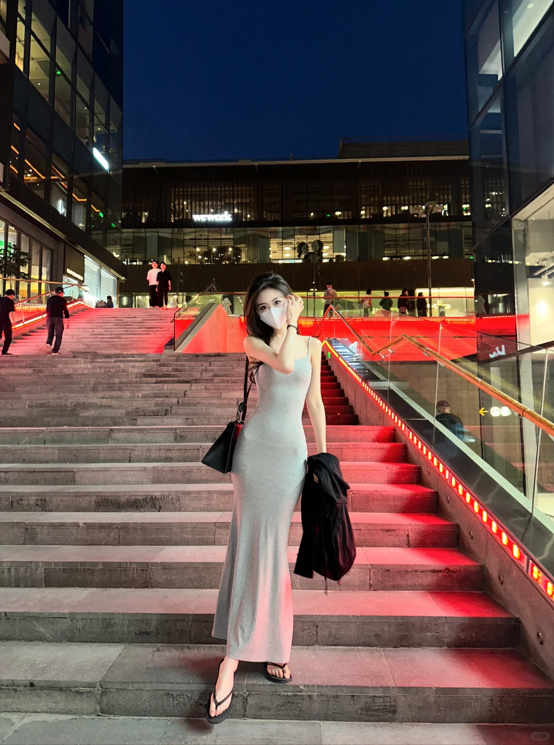 175 92 长这个身材好爽！不愧是后妈裙！