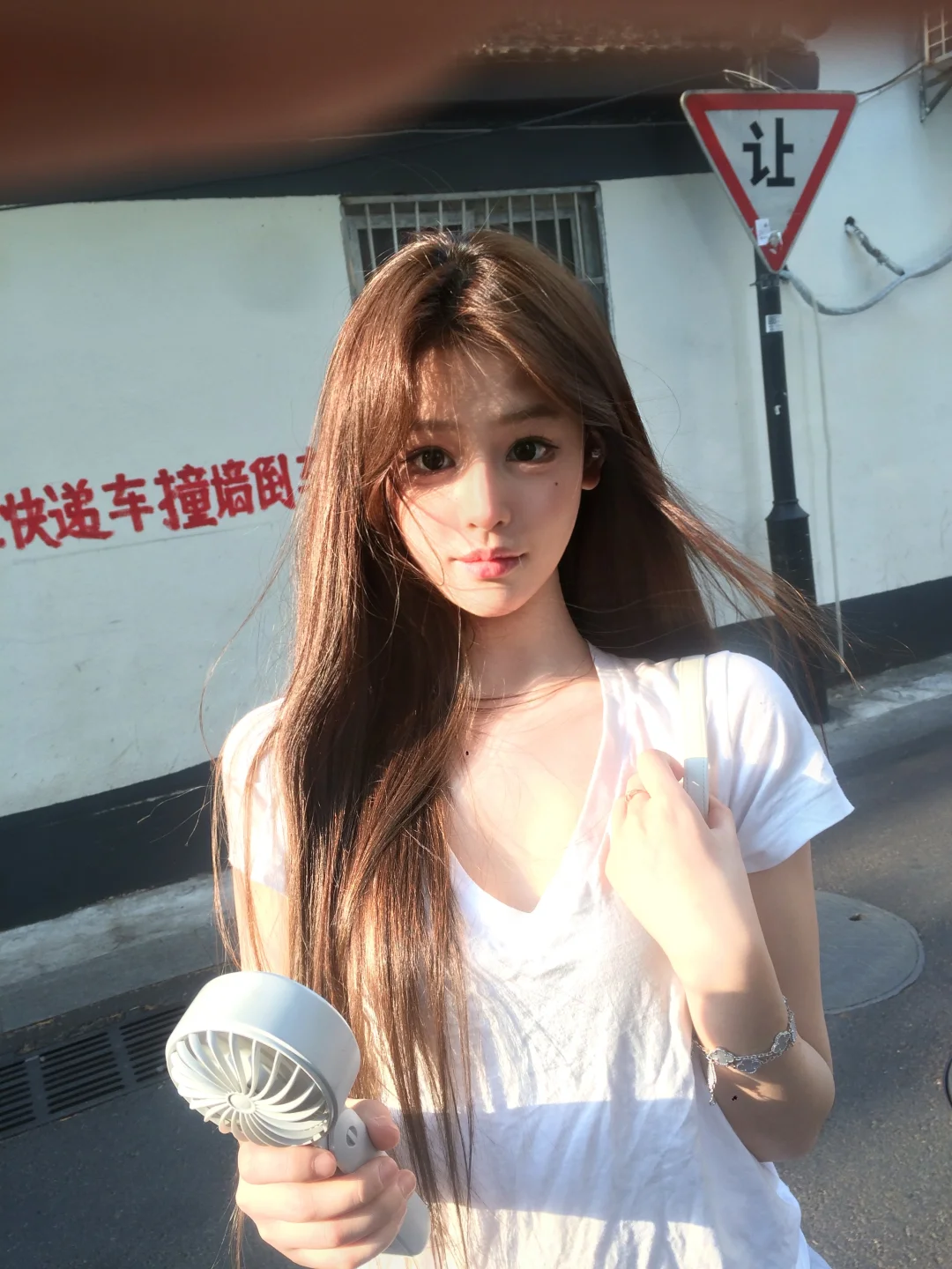 路边拍到了超有灵气的女孩子📷