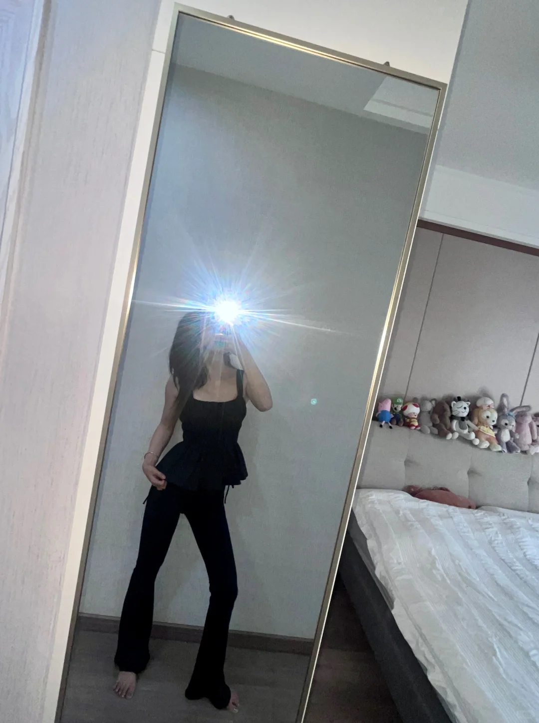 这件真的很辣哎，Jennie 同款吊带瑜伽裤