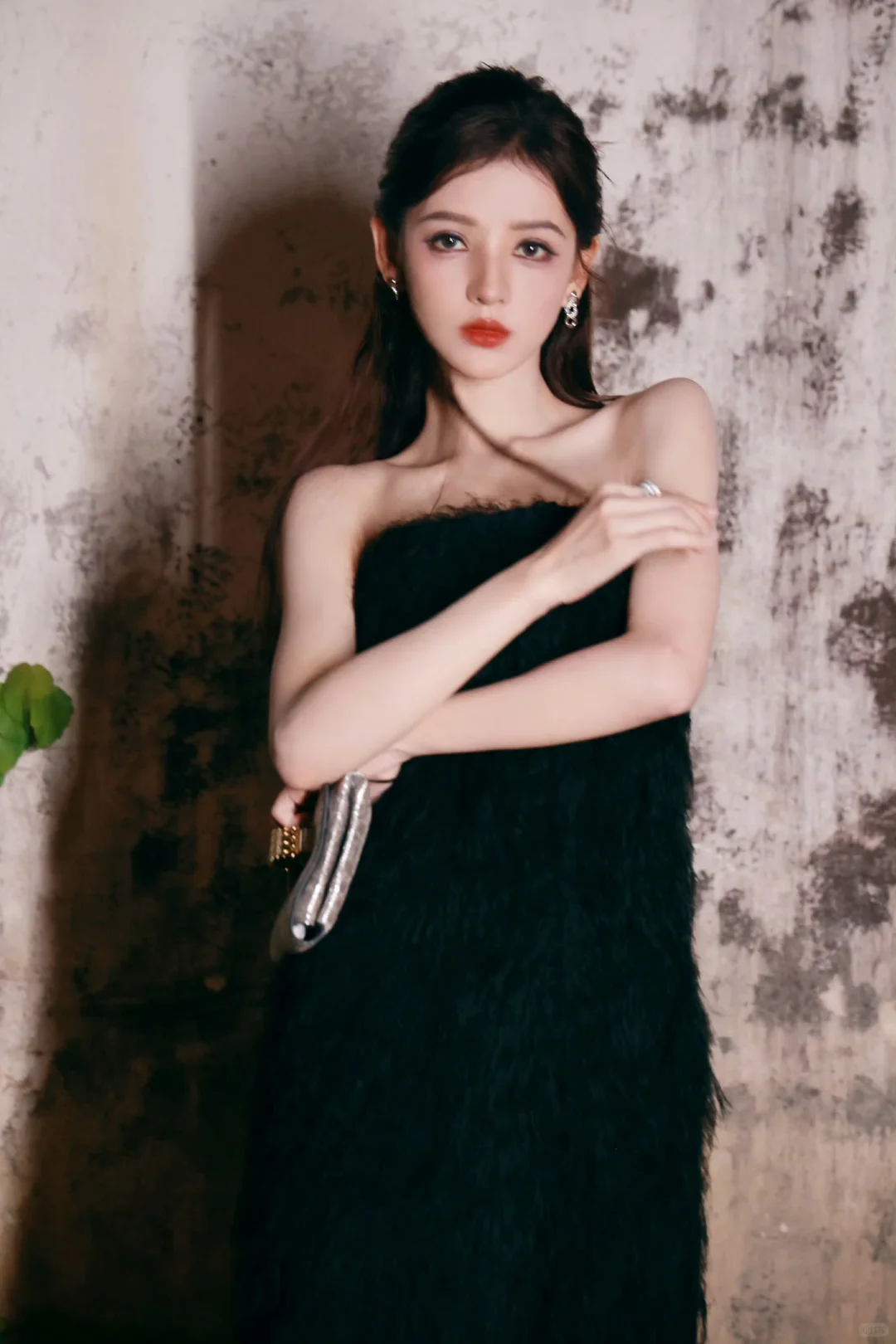 张予曦壁纸：高冷迷人的女神