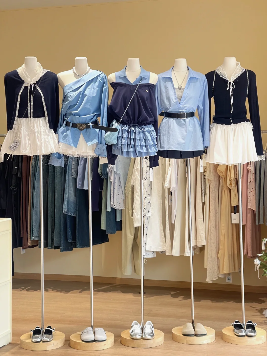 模特穿搭｜OOTD｜25春夏｜藏蓝系穿搭分享🫧🛒
