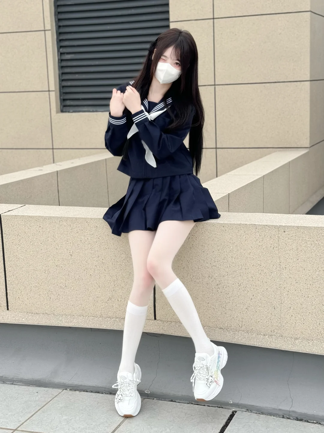 我看你挺会走路的 要不要一起散步