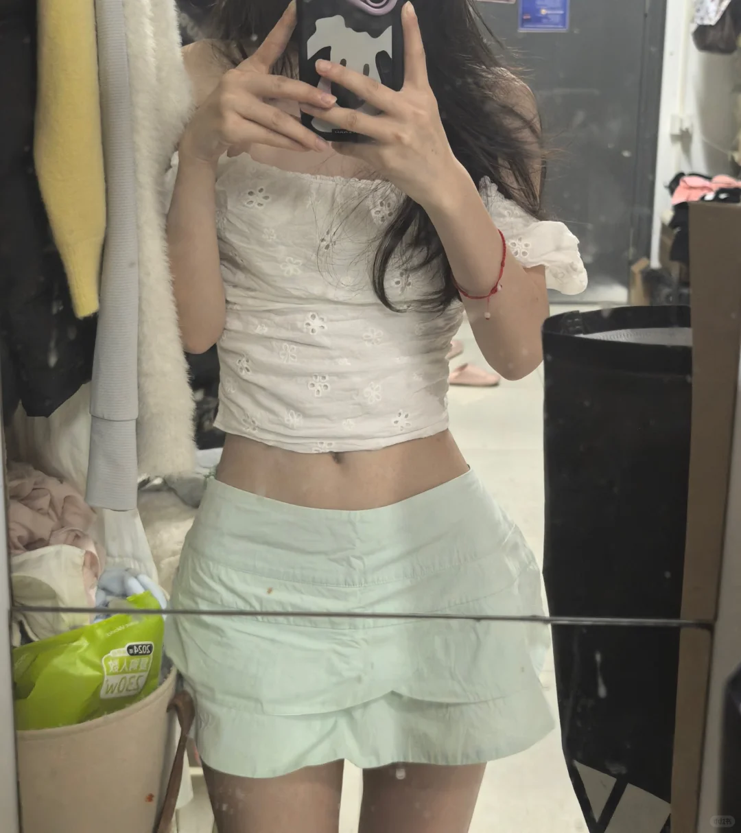 超爱自己的小短裙！！！🛍️👗