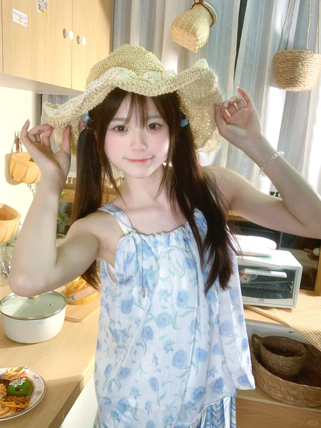 Hi ～៸៸᳐>⩊<៸៸᳐👒