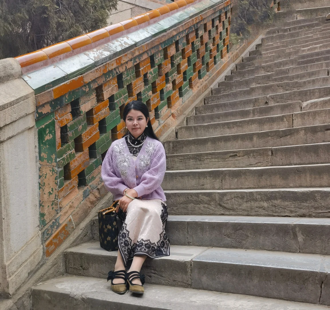 穿着旗袍去旅游